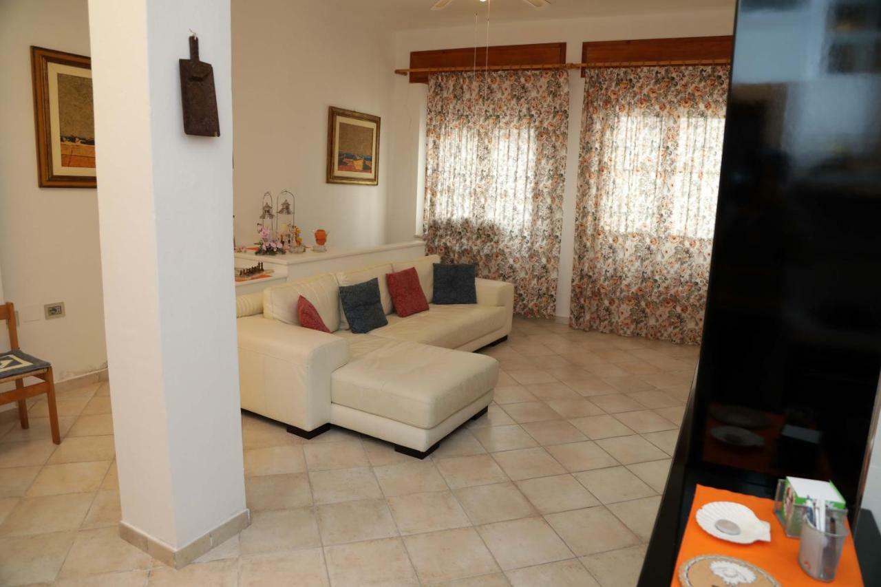 Appartement Luxury Apt à Calasetta Extérieur photo