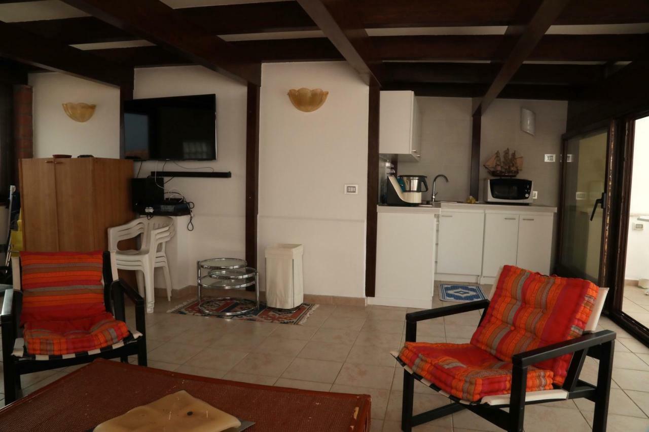 Appartement Luxury Apt à Calasetta Extérieur photo