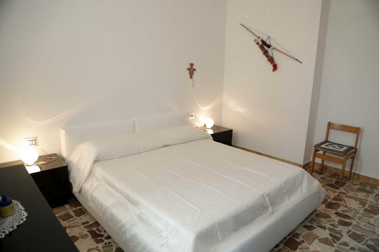 Appartement Luxury Apt à Calasetta Extérieur photo