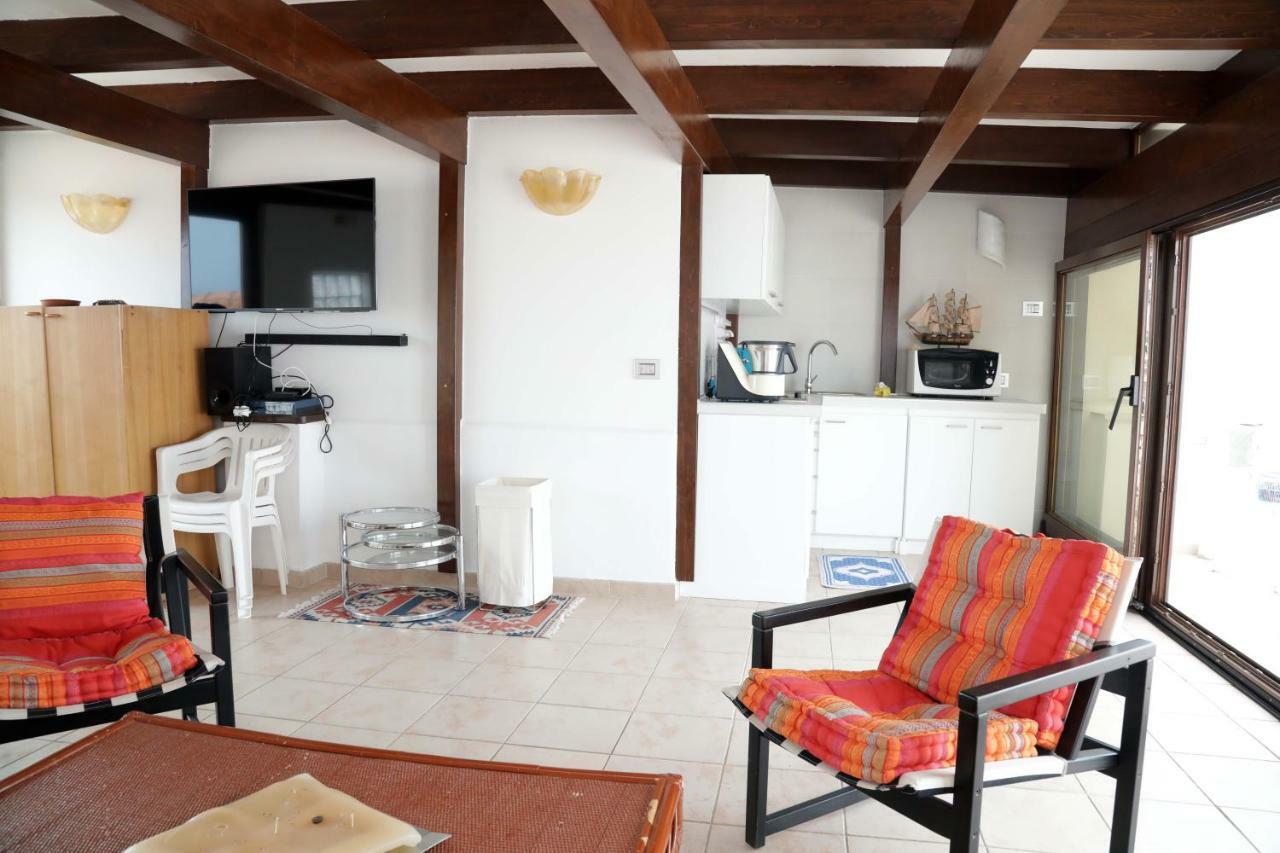 Appartement Luxury Apt à Calasetta Extérieur photo
